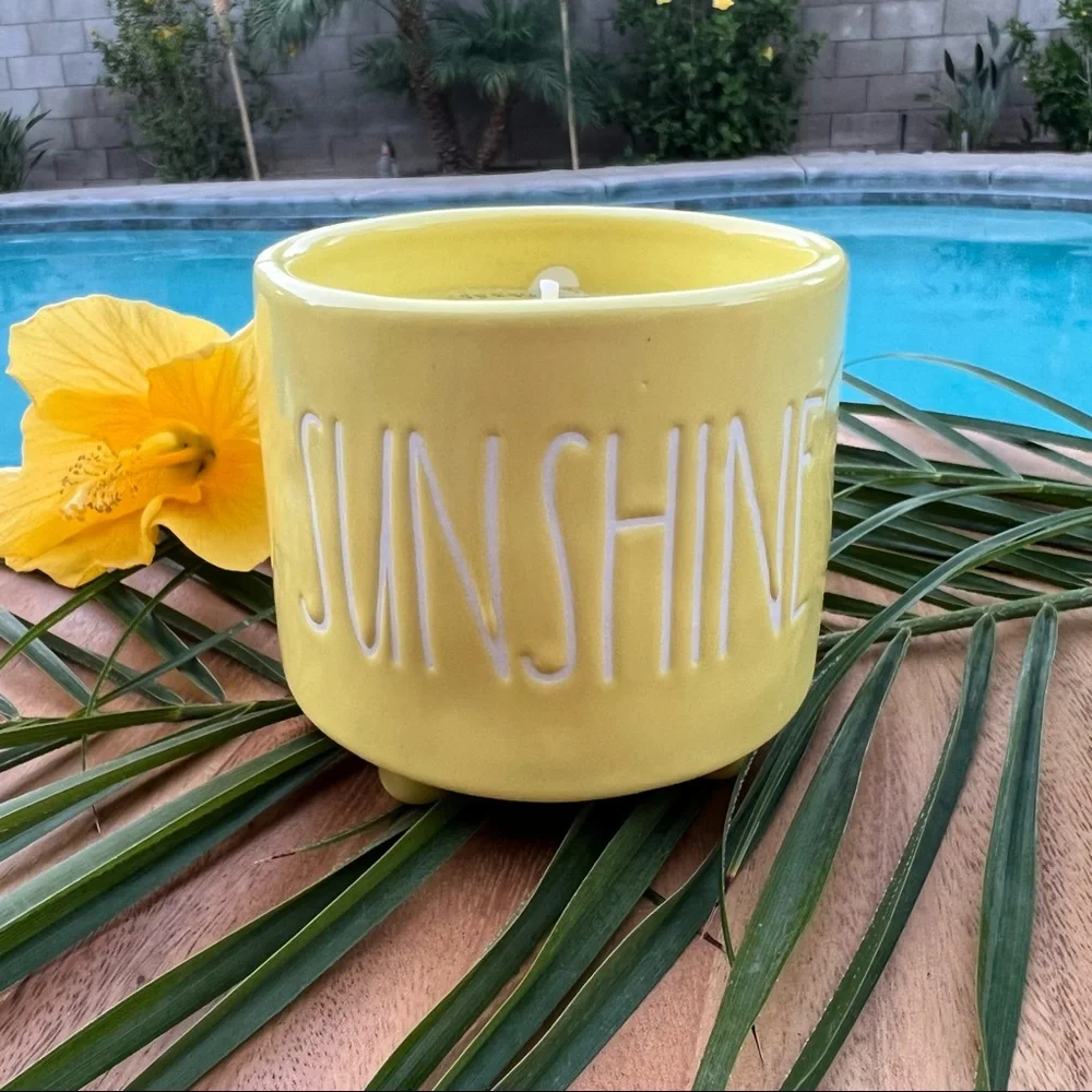 ❌SOLD❌ Rae Dunn NWT SUNSHINE Golden Sands Citronella Outdoor Candle Yellow11.4oz - Picture 10 of 10
